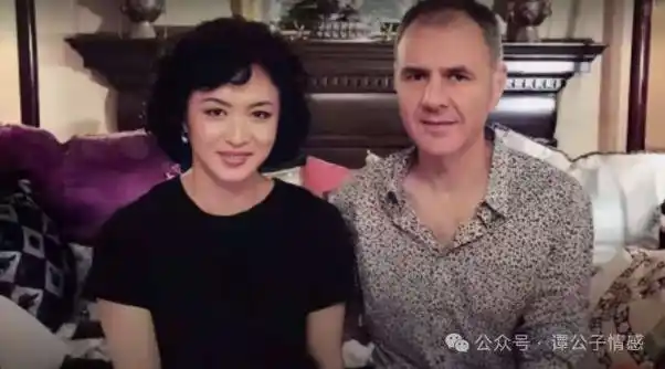 56岁金星又结婚了第一任妻子貌美如花离婚时竟然怀有身孕
