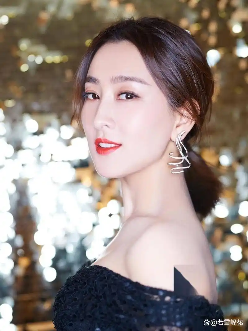 这谁能顶得住嘛!孔令辉前女友马苏,这身材是真的绝!