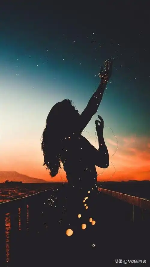 夜晚发的抖音文案一发就会被秒赞的句子