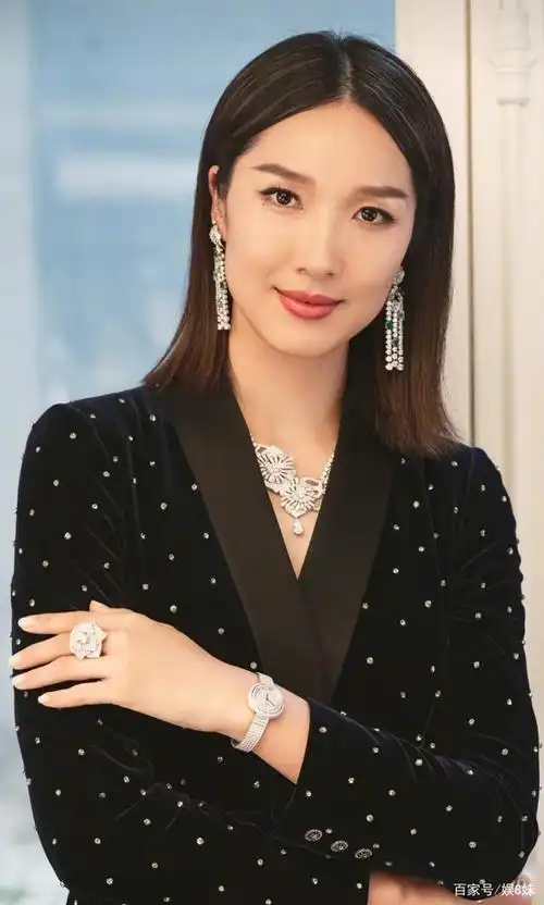 今日图集分享:李亚男