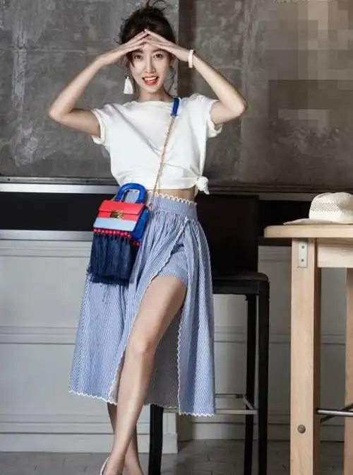 高露走红毯好大胆罕见穿高开叉裙秀性感黑化后眼里全是戏