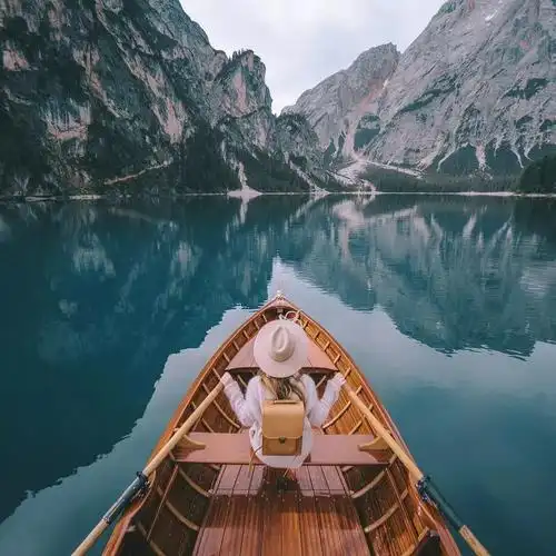 看了她"不要脸"的照片,不好意思再发朋友圈了