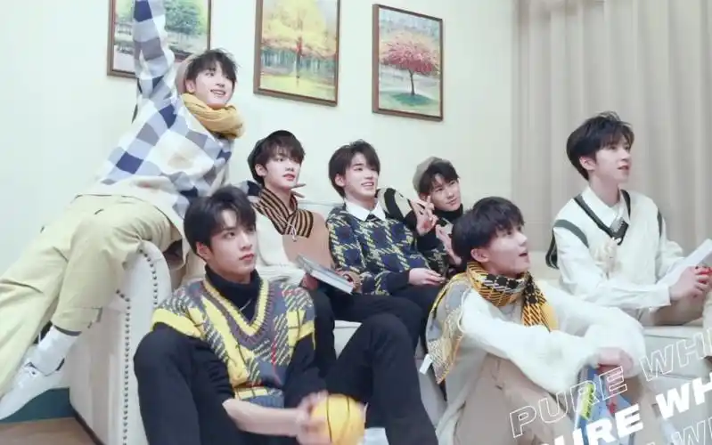 时代少年团——tnt少年纯白地花絮预告