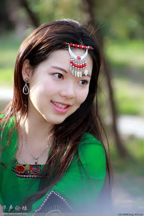 【转载】清纯漂亮妞妞!【高清大图】