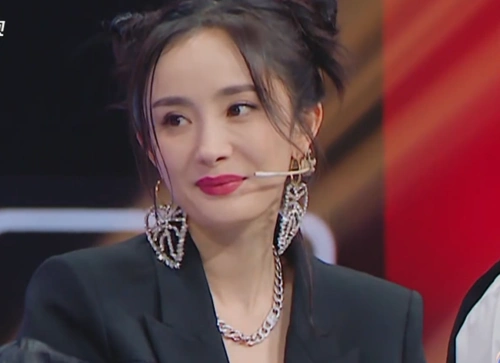 众所周知,《王牌对王牌》节目组对嘉宾的惩罚是非常狠的,不论对方是男