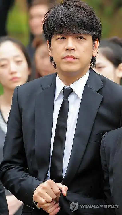 【图】韩国艺人柳时元控告妻子制造伪证(图)