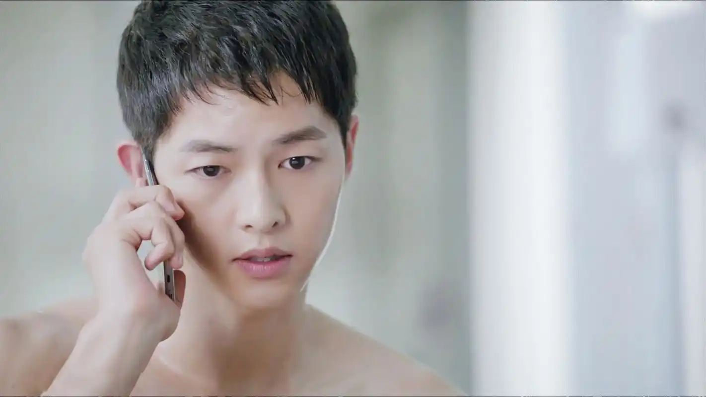 > 太阳的后裔宋仲基赤裸上身健身剧照壁纸图片(1920x1080)