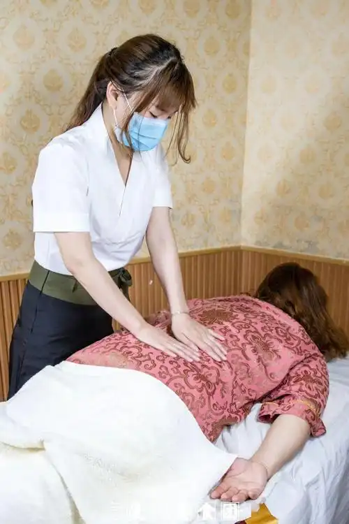 足浴 按摩 自助餐!超高性价比!就在12年老牌「解压馆」!