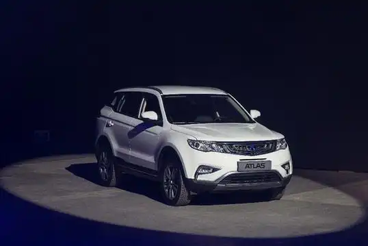 吉利atlas的原型是在国内畅销的suv车型吉利博越.