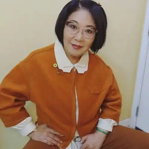 李司棋少女清纯旧照出土,网民激赞:不愧为香港公主!