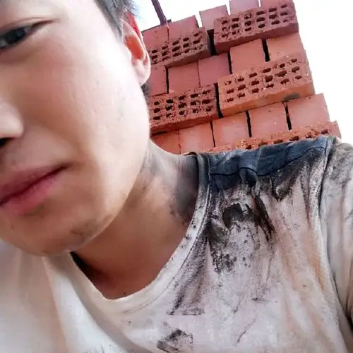 继续打卡送娃 工地搬砖