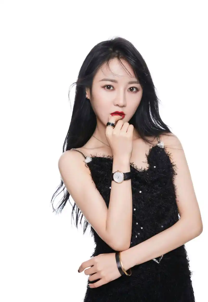 明星写真美图|莫寒