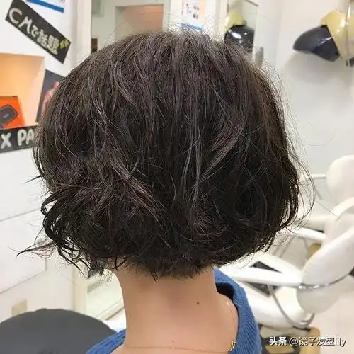 好看不用打理的短发女,不用打理的超短发发型女(最接地气的短发)