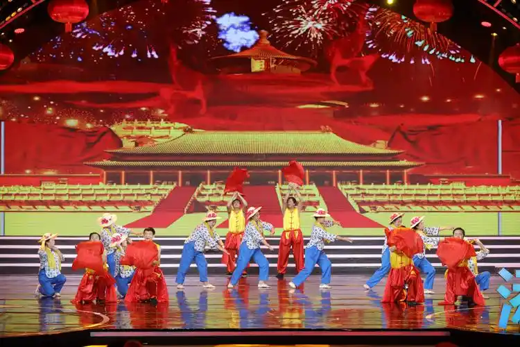 宝鸡红色经典艺术团情景剧舞蹈《盛世欢歌》完美呈现全国中老年电视