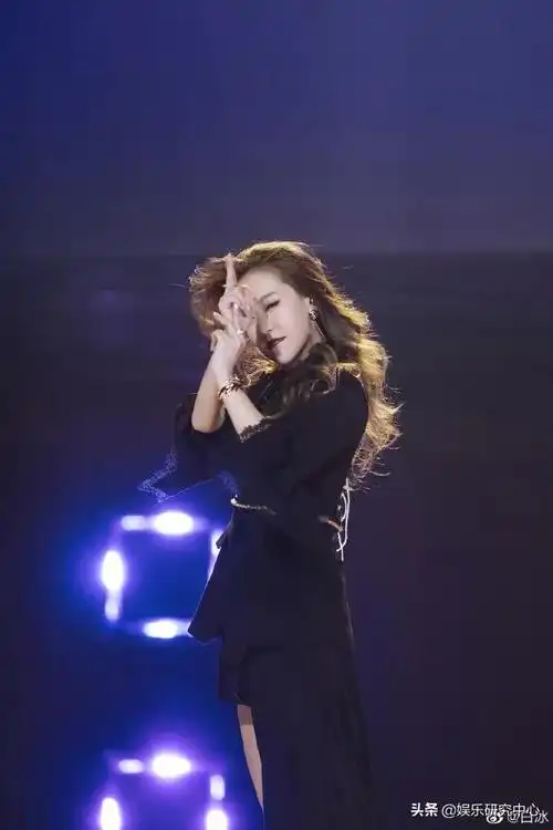 mr白冰摩托多少钱(白冰很有钱)【汽车时代网】