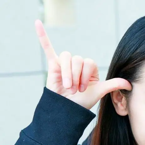 迪丽热巴手控福利来了,这么好看的手适合拉着我