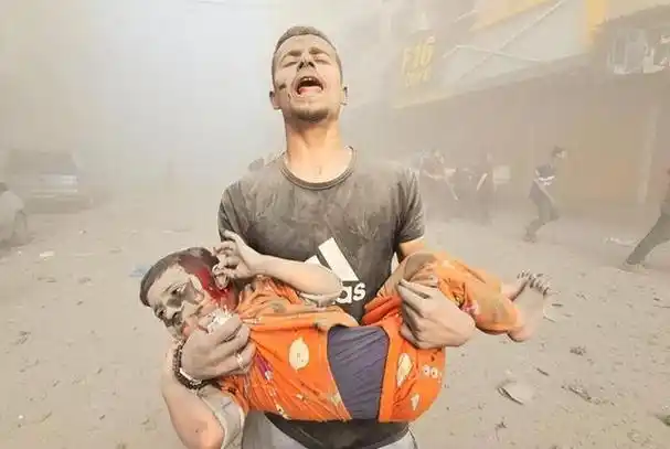 世界的惨剧!10月31日贾巴里亚难民营在加沙地带成为了血腥的地狱