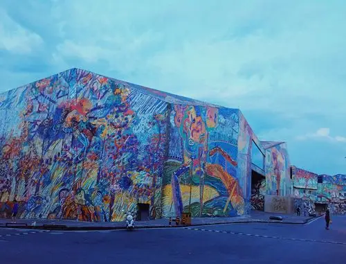 去罗中立美术馆那天