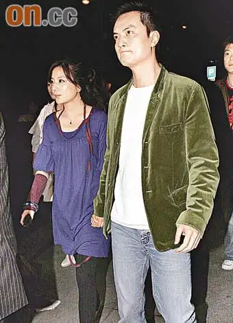 赵薇否认与李泉展开新恋情两人以兄妹相称图