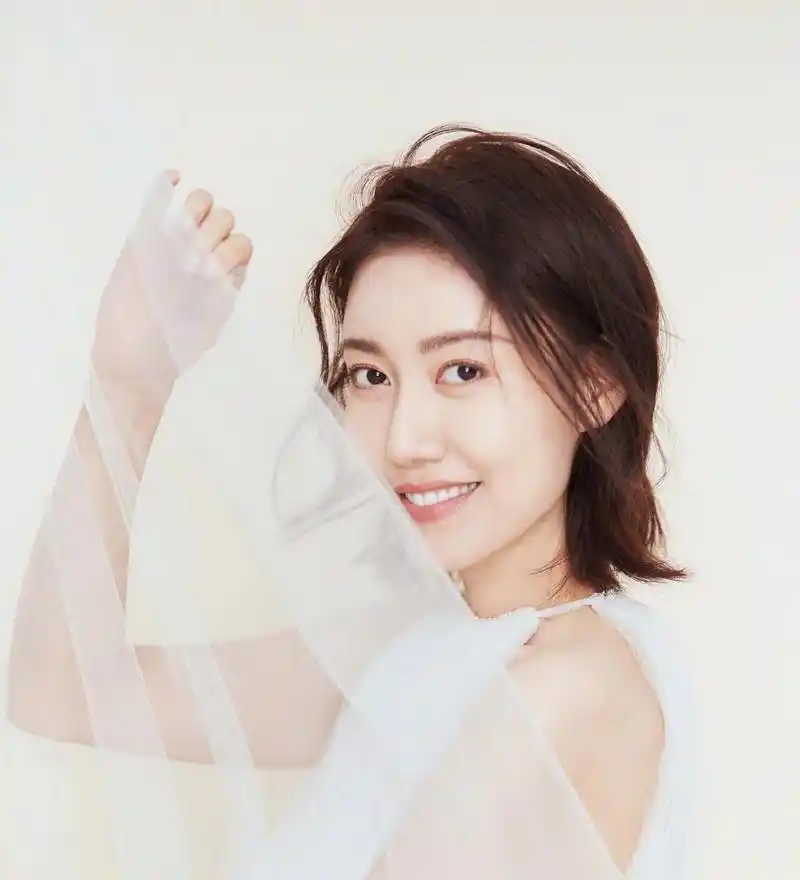 演员高露:我这辈子最正确的选择,就是隐婚并给丈夫生下一儿一女