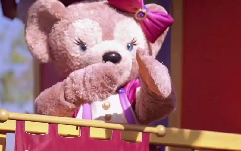 贝儿是真的是雪莉玫的迷妹看大肥小坏包拼命捣乱反