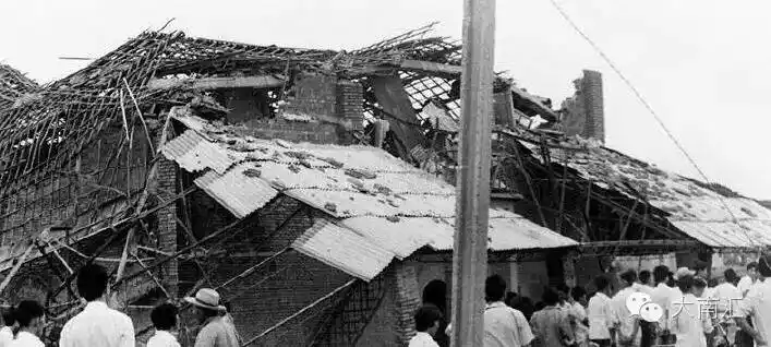 视频1986南汇那场罕见的龙卷风