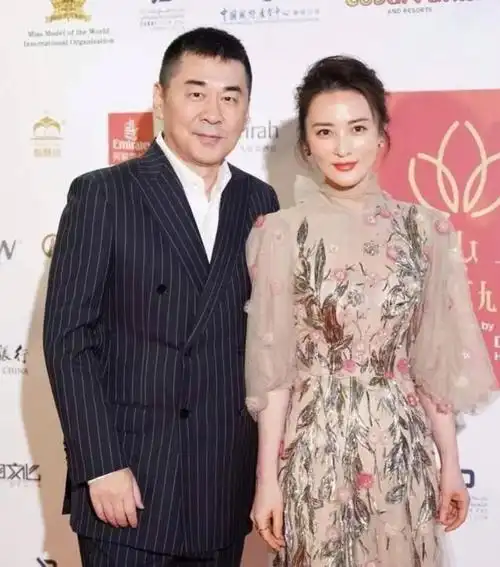 陈建斌吴越现在关系怎么样(情侣关系久远革新感不足)(22)