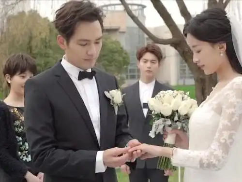 孙怡怕冷穿两条棉裤钟汉良取暖方式笑翻众人碎碎念太小孩子气