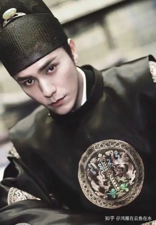 陈坤的颜很够我磕,盗了几张别家的图,大家过过眼瘾.