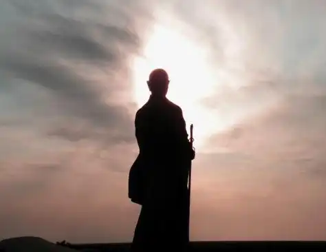 (图:崔建国摄影/僧人)