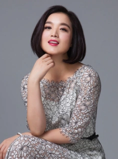 白雪档期咨询,出席活动及广告代言业务洽谈