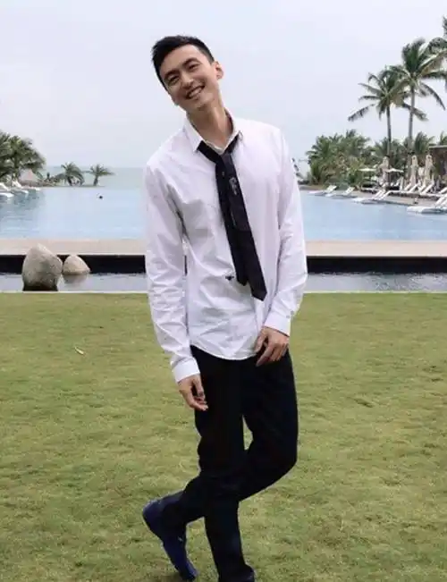 长相一般,却越看越帅,这位演技派肌肉型男,不应该只有21万粉_万沛鑫