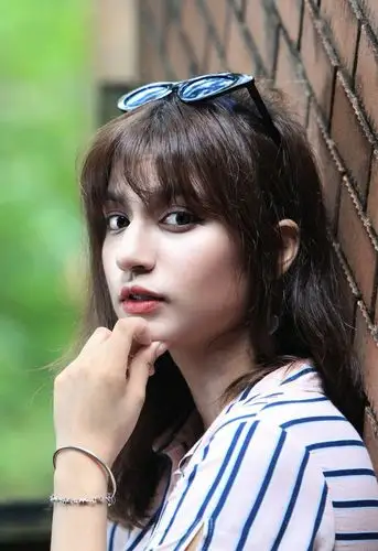 漂亮清纯混血美少女-michelle s