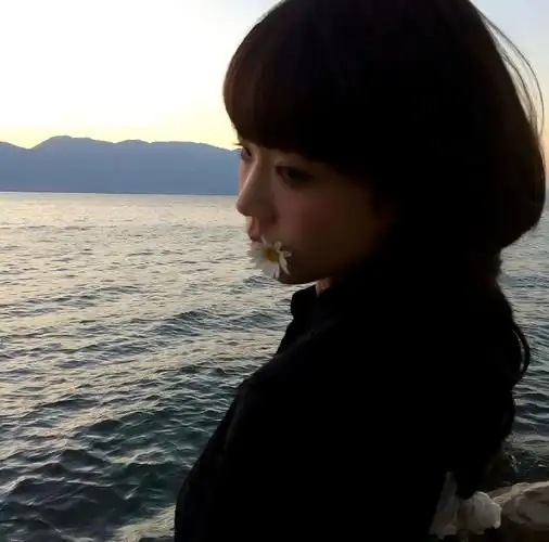 高冷范气质女生头像