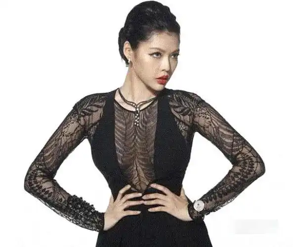 台湾名模殷琦终于出嫁,只跟富商恋爱的她被指爱情智商180