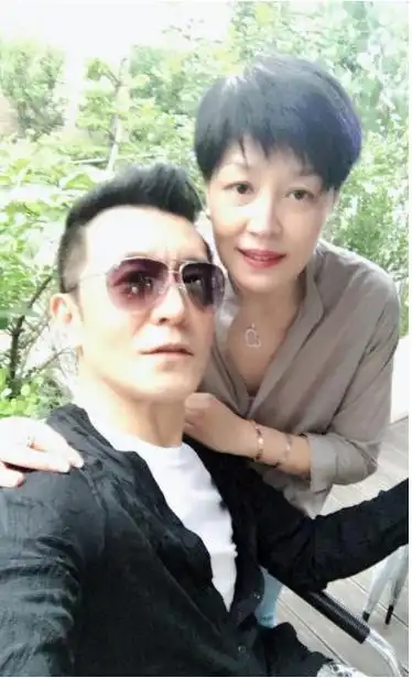 哈文写给李咏的信首度公开,感动无数人,网友:这是童话吧