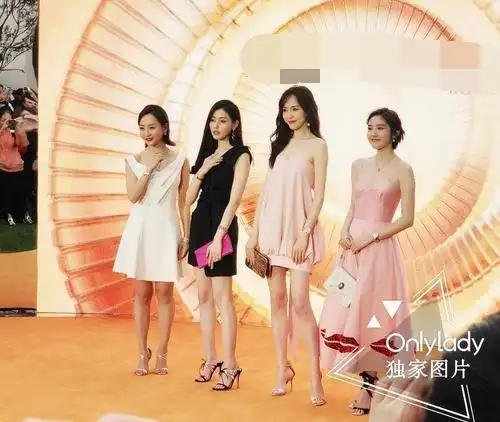 张天假身高她从172厘米矮许多唐嫣取得了超过168厘米