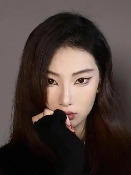 吊眼姐妹一定要学的清冷狐狸眼妆