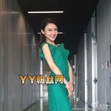 主持人龙洋个人资料男友照片 龙洋三围身高胸好大