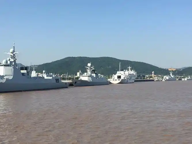 东海舰队驱逐舰基地