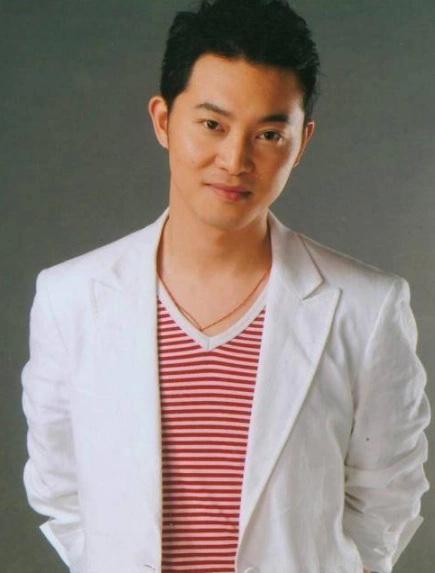 盘点沙溢年轻时堪比鹿晗的帅照,网友感叹"岁月是把杀猪刀呀"