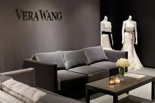 日前,vera wang(王薇薇)于日本东京开设了全新的婚纱精品店,在这个
