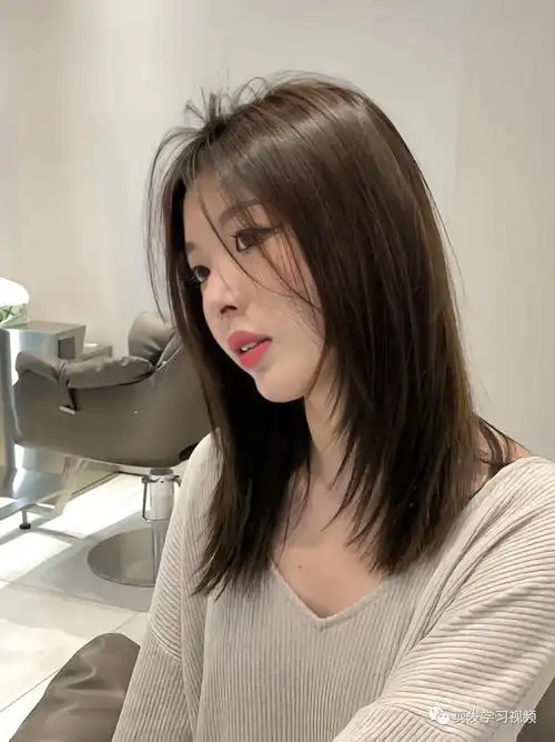 【热点资讯】"高层次锁骨发"这个季节剪刚刚好|发型_网易订阅