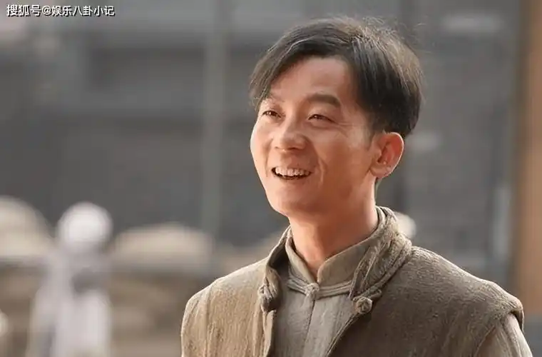 他是富大龙同班同学,出道27年戏红人不红,41岁离婚后至今单身