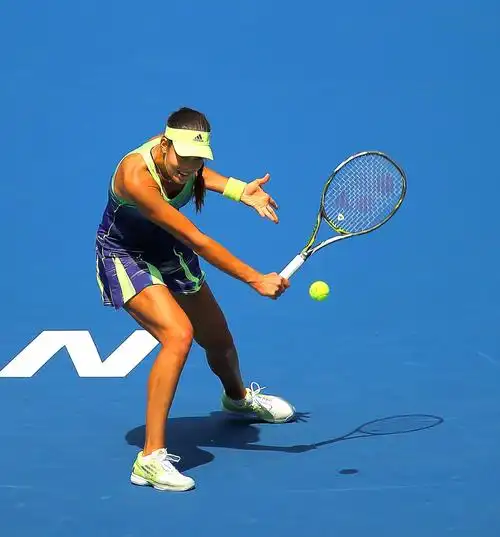 网坛美女------伊万诺维奇