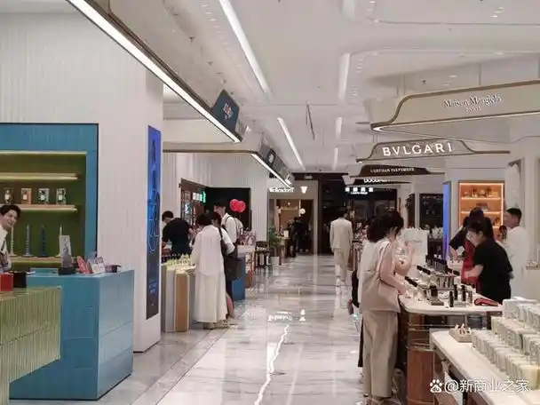 开业首日销售破亿,实探武汉skp