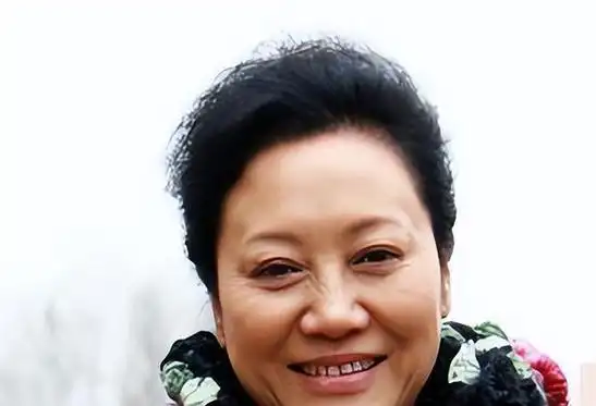 温峥嵘的农村剧_电视剧剧照温峥嵘_温峥嵘错爱何政军洗温峥嵘脚