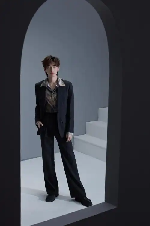 马嘉祺##丁程鑫##宋亚轩##刘耀文##张真源##严浩翔##贺峻霖##德比鞋