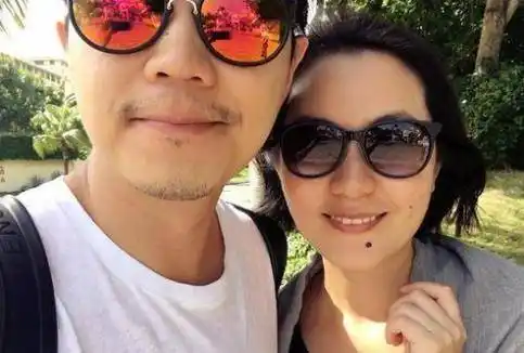 原创隐藏了13年大鹏妻子终于曝光难怪柳岩只能当普通朋友