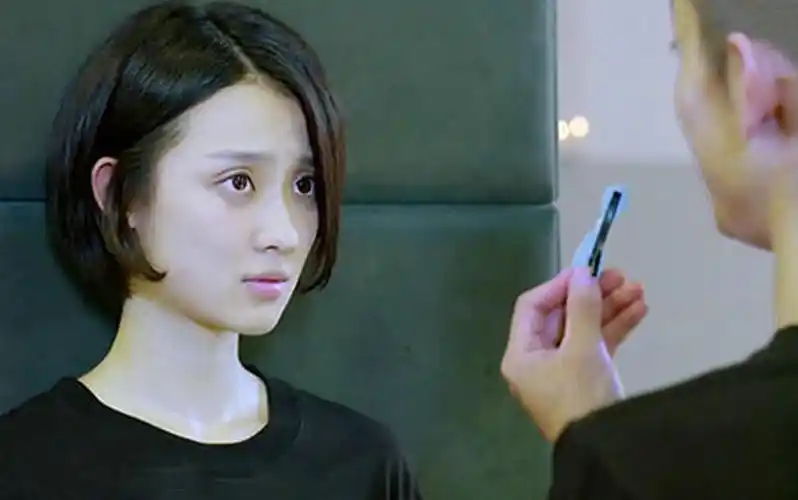 《余罪》张一山孙佳雨"发夹"当信物传情